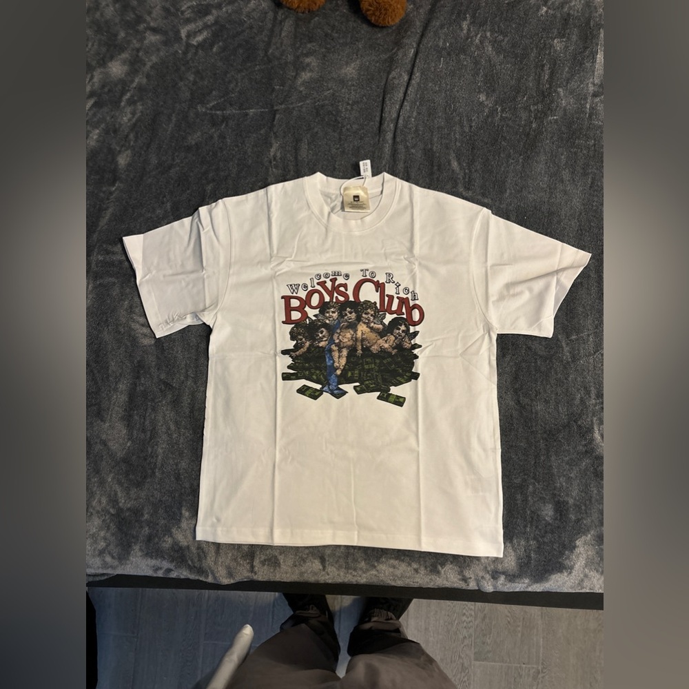 WELCOME TO RICH BOYS CLUB TEE